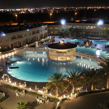 Al Salam Grand Hotel & Resort Al Buraimi Exterior photo