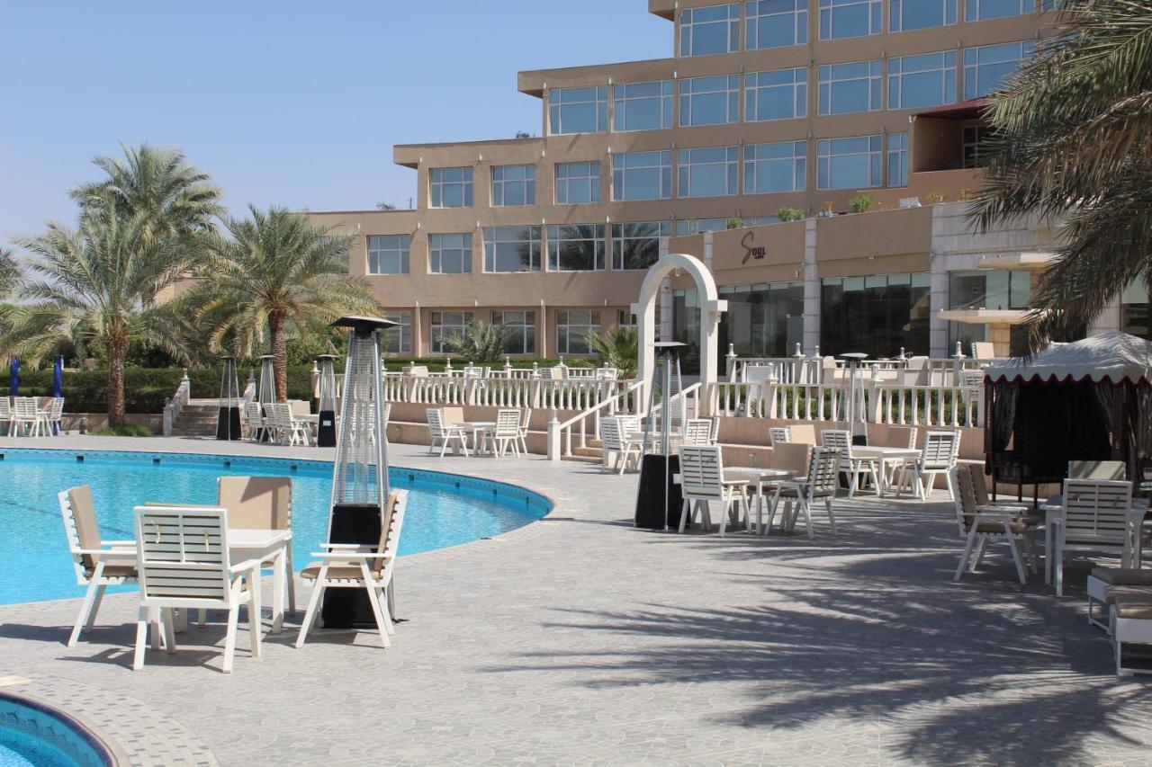 Al Salam Grand Hotel & Resort Al Buraimi Exterior photo